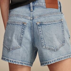 Lucky Brand Women's 90s Midi Blue Denim Shorts Size 4/27
